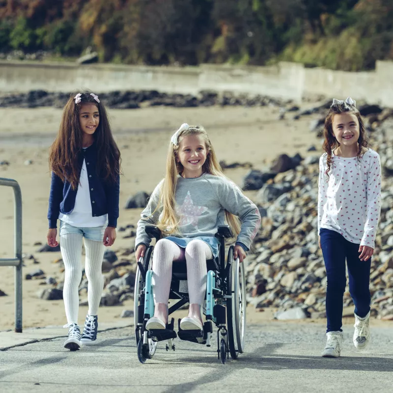 Активне дитяче крісло колісне Invacare Action 3 Junior Evolutive