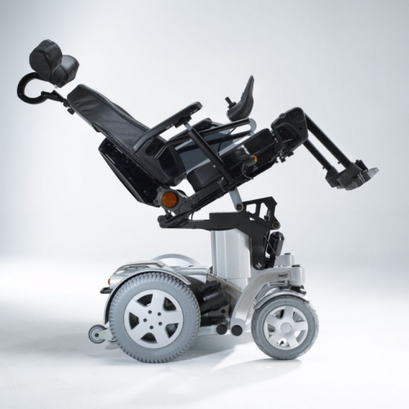 Крісло колісне з електроприводом Invacare Storm