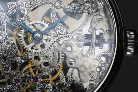 Який годинник вибрати: механічні або кварцові?