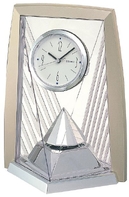 QXN206S Настольные часы Seiko
