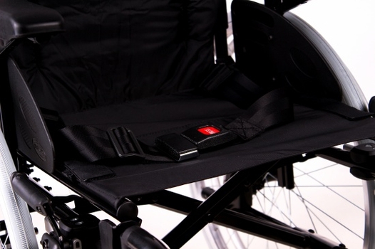 Середньоактивне крісло колісне Invacare Action 2 NG
