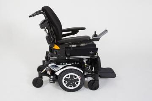 Крісло колісне з електроприводом Invacare TDX SP2